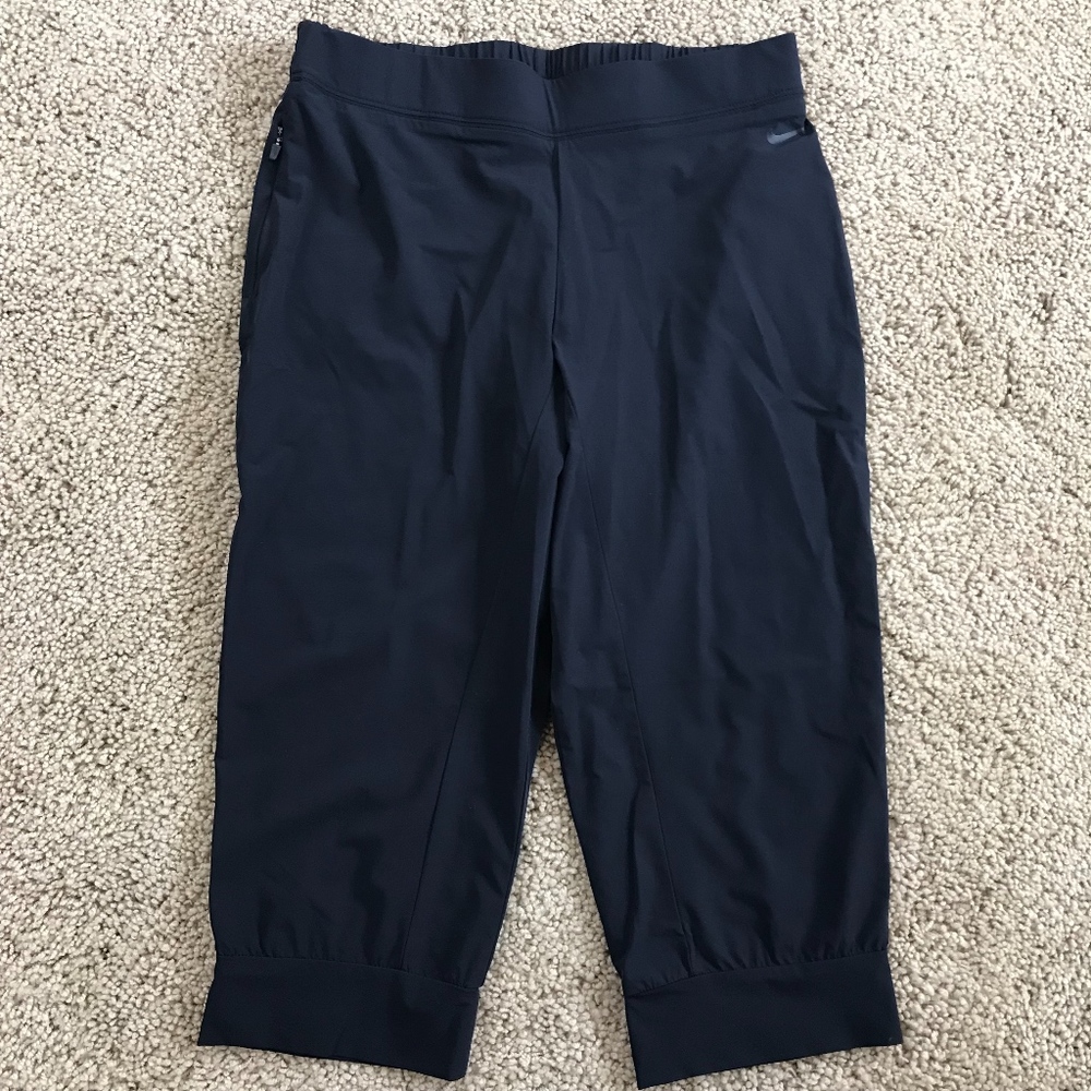 Nike Dri Fit Black Athletic Capris size M